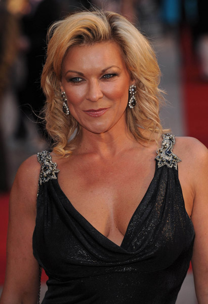 Claire King Height