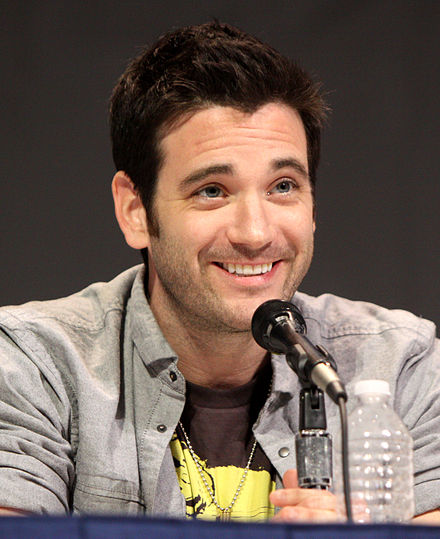 Colin Donnell Height