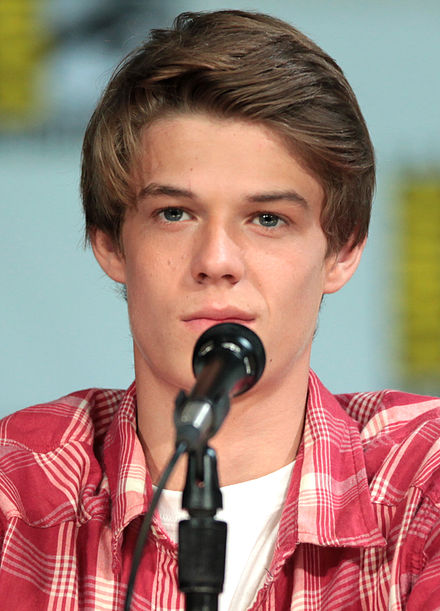 Colin Ford Height