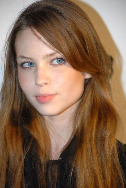 Daveigh Chase Height