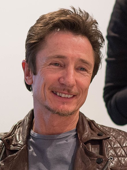 Dominic Keating Height