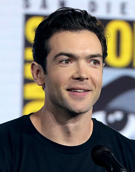 Ethan Peck Height