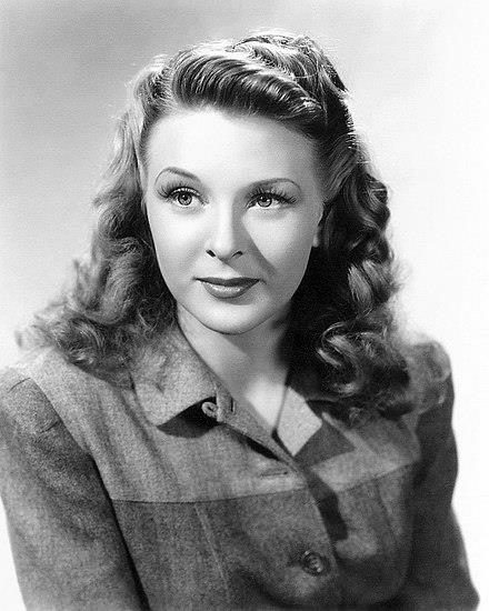 Evelyn Ankers Height