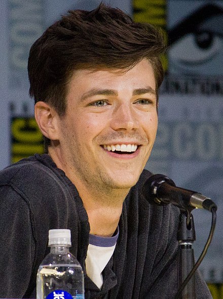 Grant Gustin Height