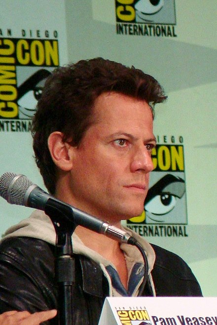 Ioan Gruffudd Height