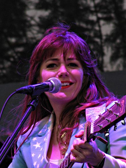 Jenny Lewis Height
