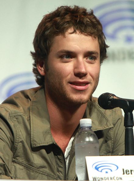 Jeremy Sumpter Height