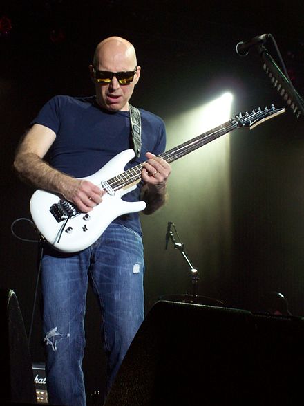 Joe Satriani Height