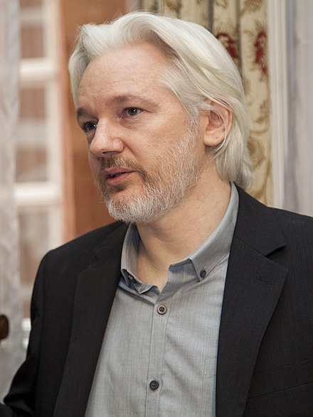 Julian Assange Height