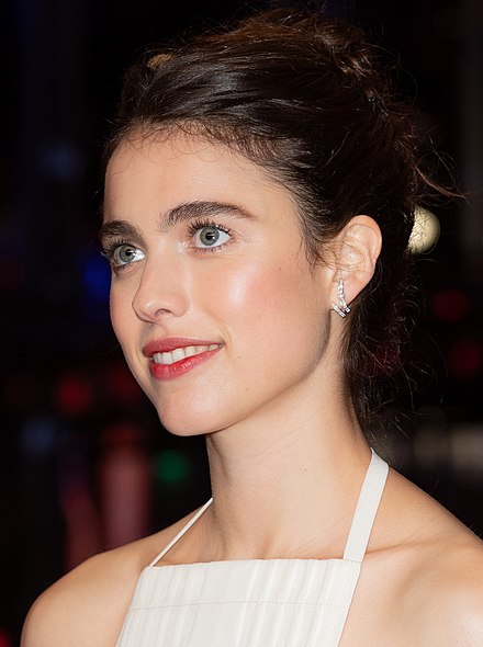 Margaret Qualley Height