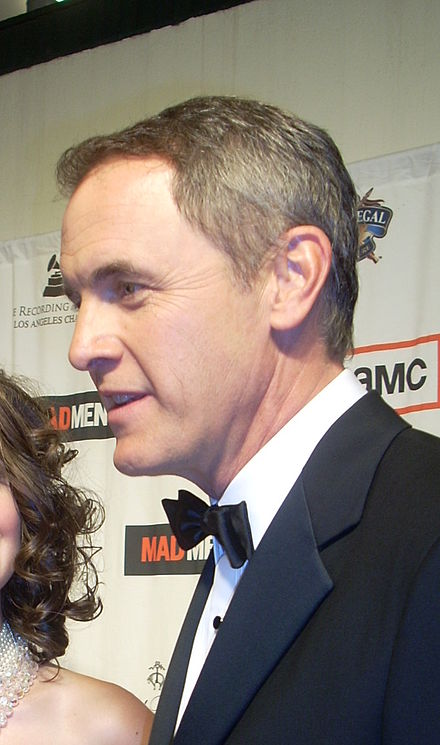 Mark Moses Height
