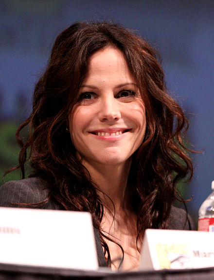 Mary Louise Parker Height