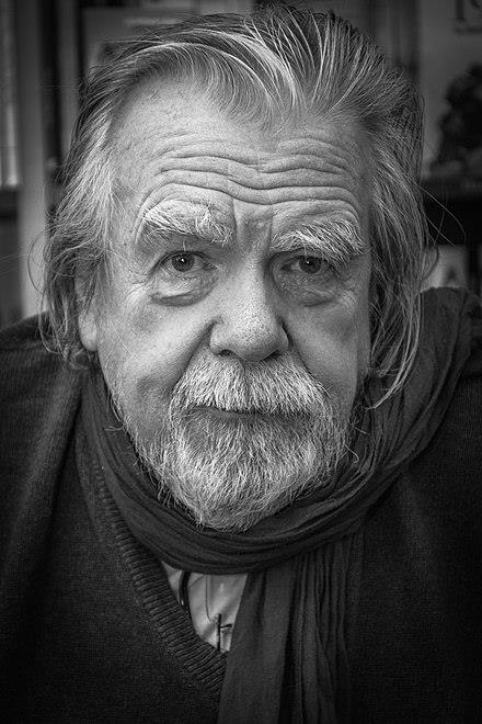 Michael Lonsdale Height