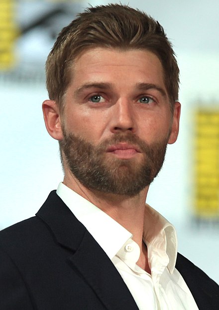 Mike Vogel Height