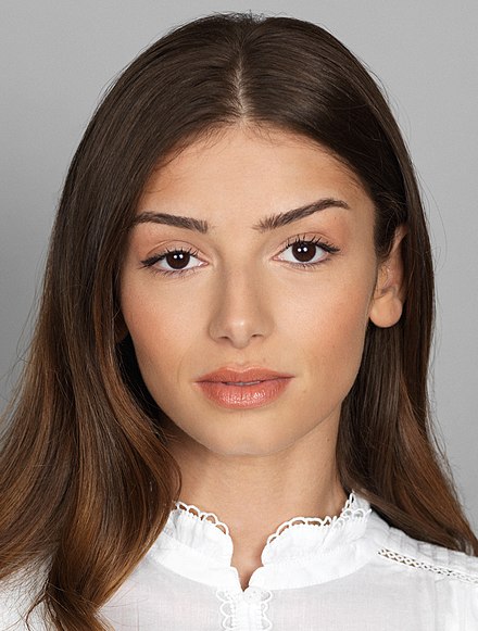 Mimi Keene Height