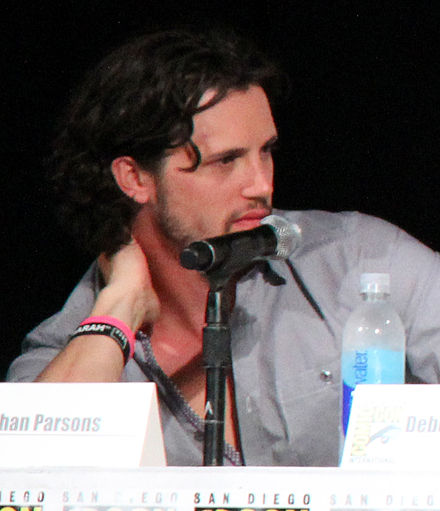 Nathan Parsons Height