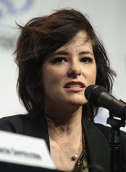 Parker Posey Height