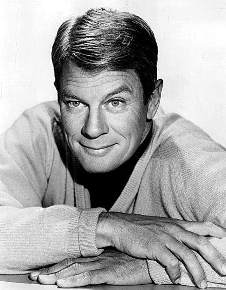 Peter Graves Height