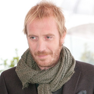 Rhys Ifans Height