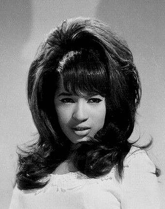 Ronnie Spector Height