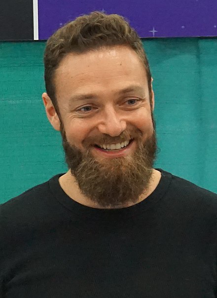 Ross Marquand Height