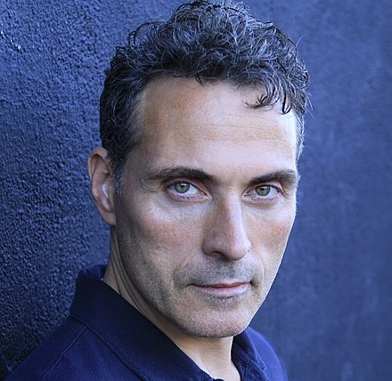Rufus Sewell Height