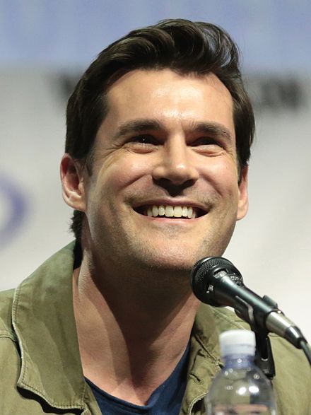 Sean Maher Height