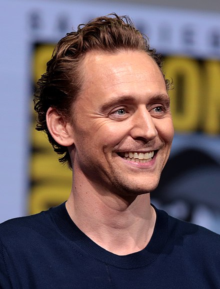 Tom Hiddleston Height