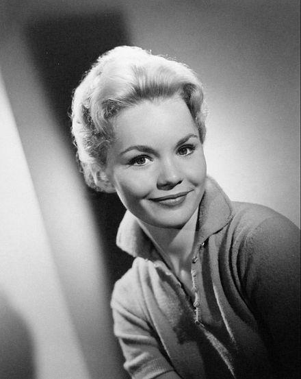 Tuesday Weld Height